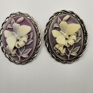 Vintage Purple Cameo Butterfly Brooch Pin Pair Silver Tone Textured Frame